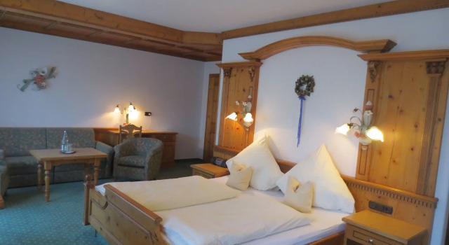 Hotel Rosenhof, Varaa Hotelli Hotellit Baijeri pysäköinnillä, Pysäköinti