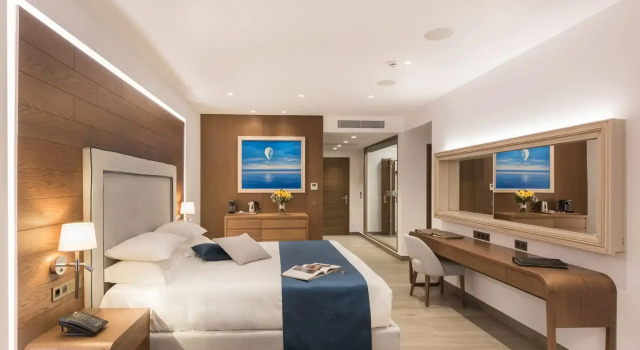 Люкс Aqua Marine Waterfront Nana Princess Suites Villas & Spa