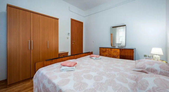 Awesome Home in Umag With Wifi and 3 Bedrooms, Забронировать Отель Отели Умаг 3 звезды, рядом с Старый город, 3*