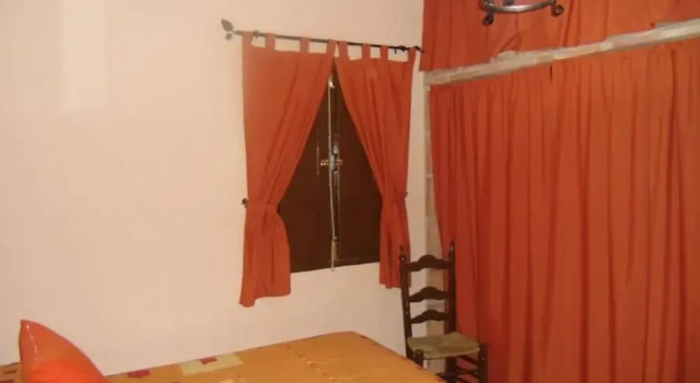 Malaga 101284 2 Bedroom Holiday home By Mo Rentals, Boek Hotel Hotels in Cajiz met parkeren, Parkeren