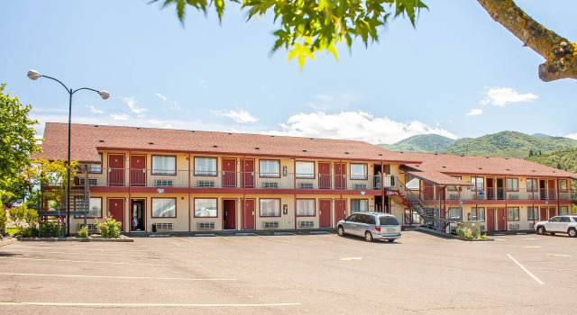 Ashland Valley Inn, Rezerwuj Mini-hotel Mini-hotele w Rogue Valley, Mini-hotel