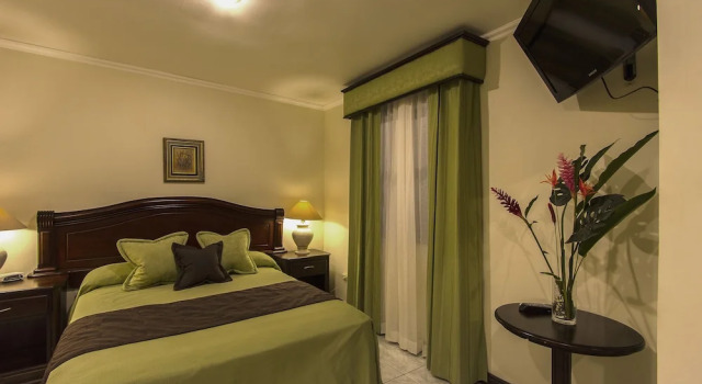 Двухместный номер Deluxe с видом на бассейн Hotel Boutique Iguana Verde