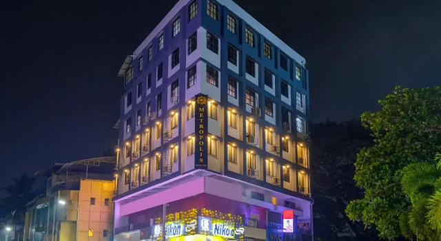 Metropolis Business Hotel, Varaa Hotelli Hotellit Panaji pysäköinnillä, Pysäköinti