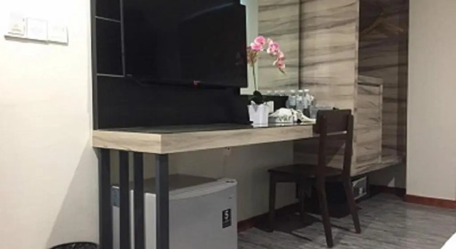 Standart aile oda Meriton Inn Hotel