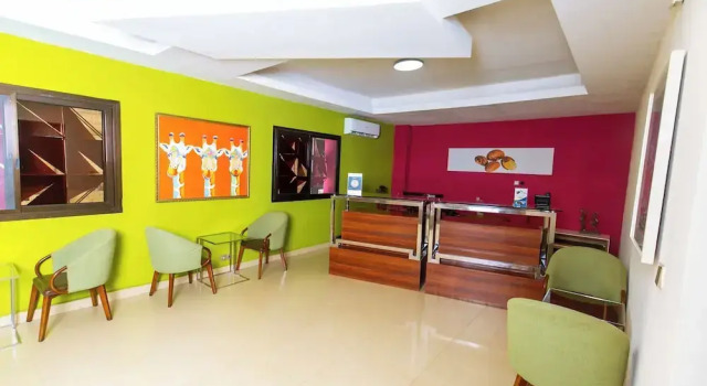Wakola business hotels, Забронировать Отель Отели области Дакара с завтраком, рядом с Парк аттракционов Magic Land, Завтраки