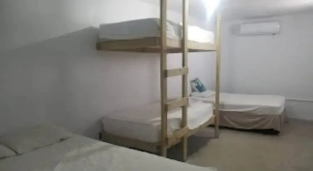 Beach Dorms San Juan, Забронировать Хостел Отели Сан-Хуан с парковкой, рядом с Barbosa Park, Парковка