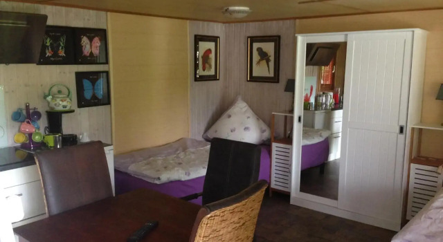 Das kleine Ferienhaus, Boek Hotel Pankow Berlijn