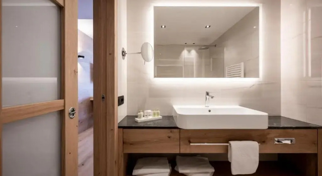 Двухместный номер Standard с балконом Small & Beautiful Hotel Gnaid