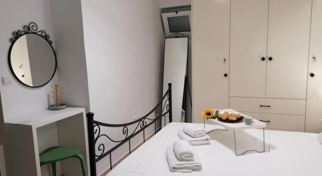 petite nafplio sofos apartment, Забронировать Апартаменты/квартира Нафплион периферийная единица Арголида, рядом с Peloponnesian Folklore Foundation