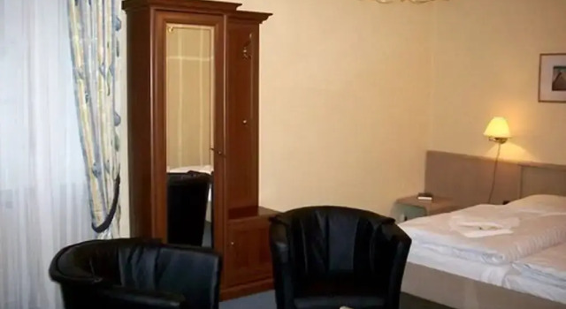 Трёхместный номер Standard Hotel Amelie Berlin West