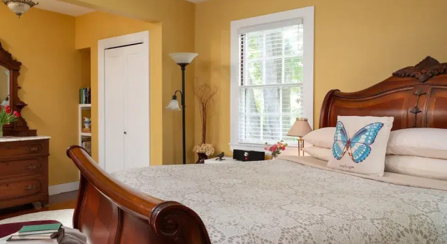 Люкс Цокольный этаж Devonfield Inn