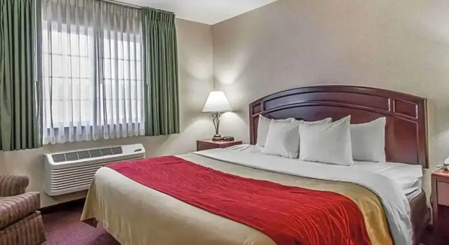 Номер Standard Quality Inn & Suites Fort Madison near Hwy 61