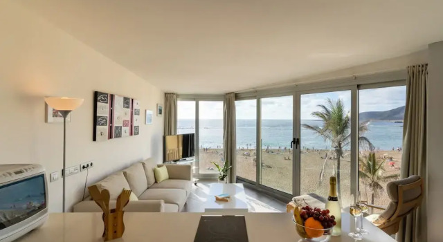 PLAYA GRANDE by Living Las Canteras, Забронировать Отель Отели Лас-Пальмас-де-Гран-Канария с парковкой, рядом с Музей науки и техники, Парковка