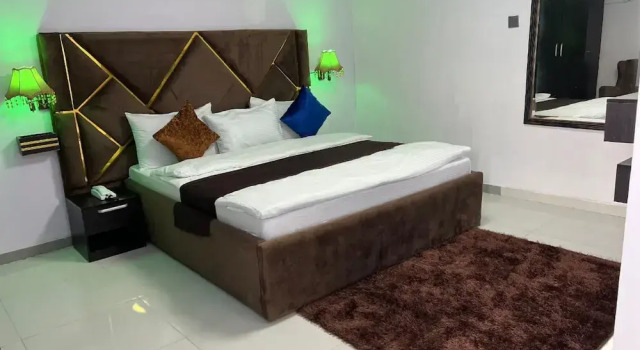 Апартаменты Отель Glandov Suites