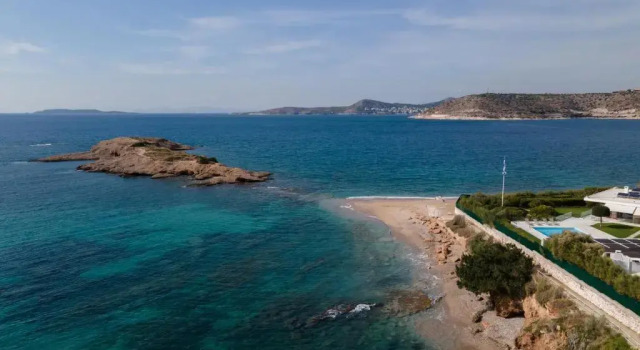 Вилла Luxurious Beachfront Villa Maira