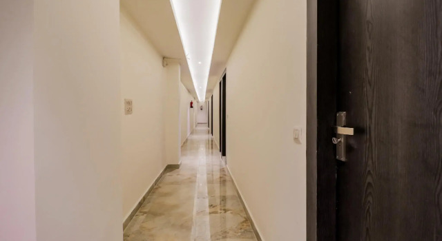 OYO 69479 Hotel Blue Diamond, Забронировать Отель Фаридабад штат Харьяна