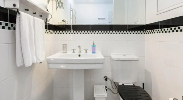 Студия Chiconomy Suites
