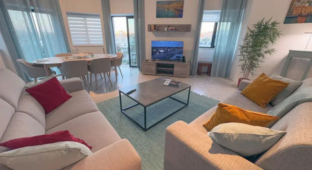 Modern & Large 3BR Stay Near Valletta, Đặt Căn hộ Căn hộ ở Malta, Căn hộ