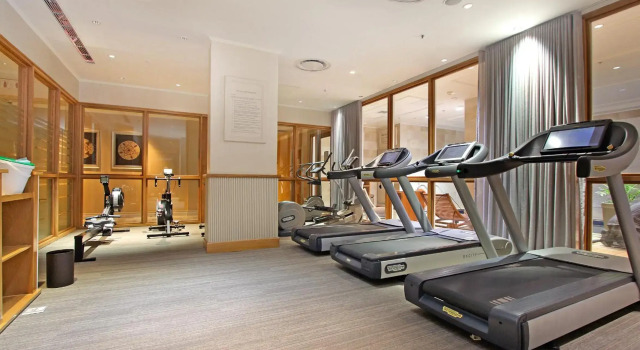 Taj Hotel Cape Town - luxury 5 star suites - very spacious with kitchenette, Lions Head views, Забронировать Отель Отели Кейптауна с завтраком, рядом с Замок Доброй Надежды, Завтраки