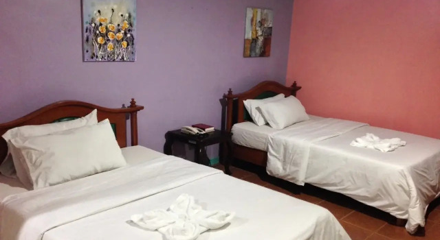 Cauayan Queen Jennifer Hotel, Rezervovat Hotel Cauayan City Luzon