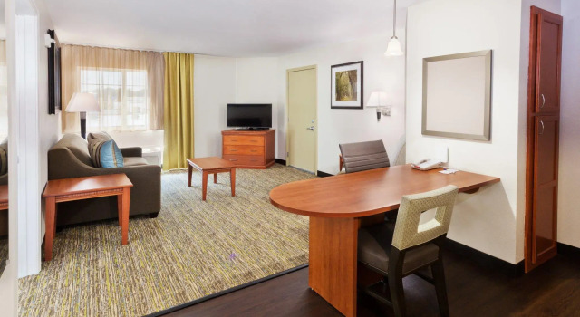 Двухместный люкс c 1 комнатой Candlewood Suites Montgomery- North by IHG