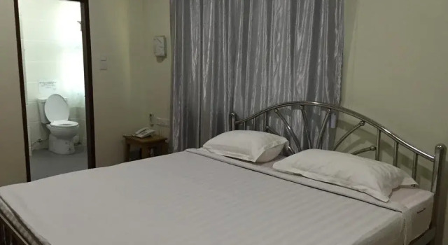 Htun Yadanar Motel, Book Motel Mawlamyine Railway Station Mon State