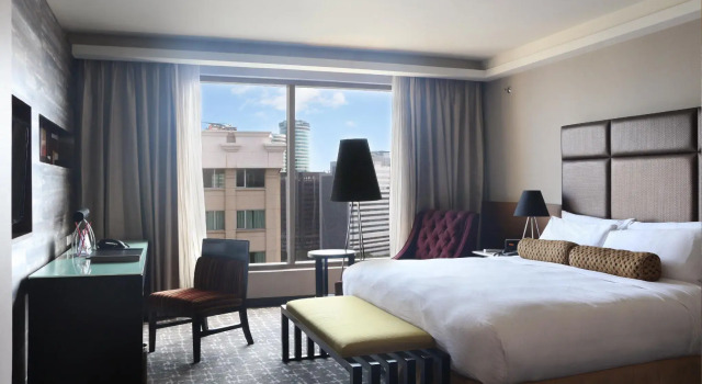 Номер Deluxe The Bellevue Manila