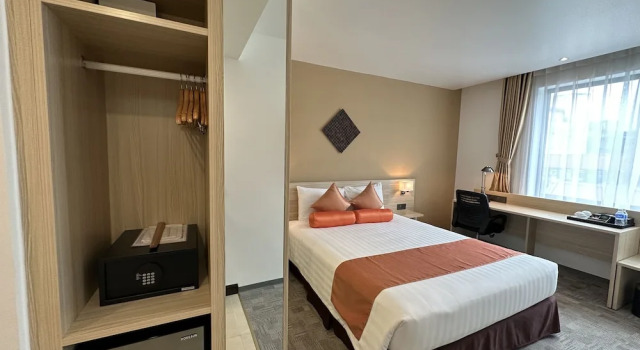 Двухместный номер Standard Hotel Yah Hanoi & Spa