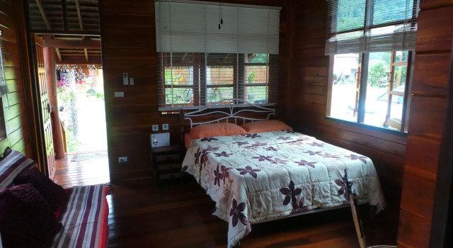 Golden Teak Resort Baan Sapparot