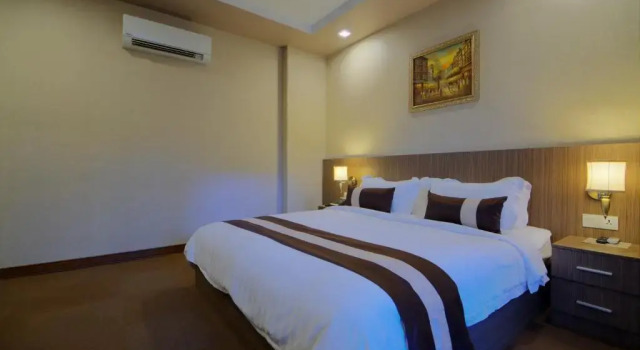 Двухместный номер Deluxe с балконом Anik Boutique Hotel and Spa - Norodom Blvd