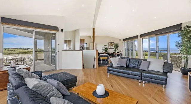 Hearn's Beach House, Забронировать Отель Бизнес-отели Порт-Фейри, 4* 5*