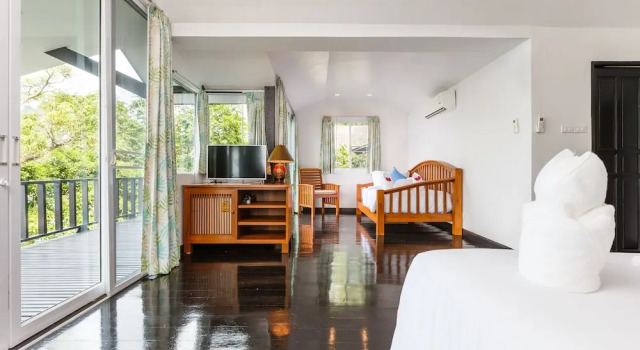 Вилла с балконом Mango Bay Boutique Resort