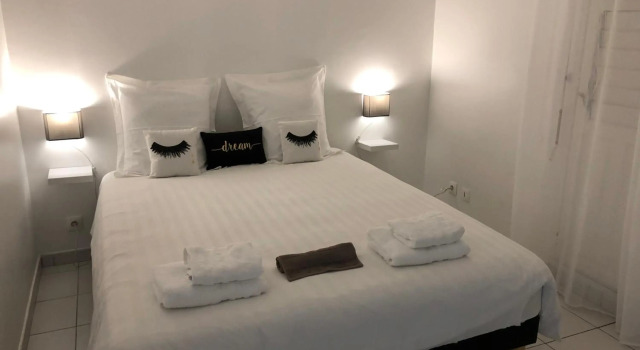 Pelican Paradise, Reserva ahora Hotel Hoteles en Grande-Terre con aparcamiento, Aparcamiento