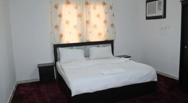 Crystal Blue Baish, Book Hotel Hoteller i Baish med parkering, Parkering