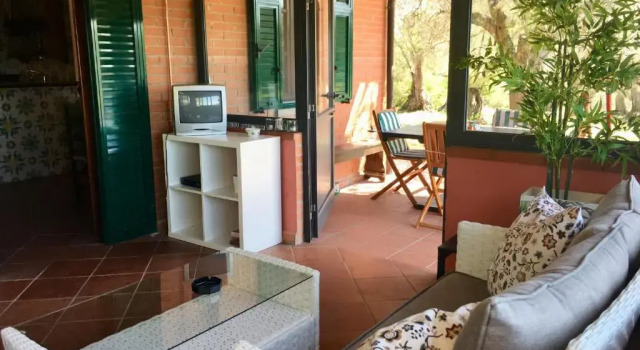 TOSCANA TOUR - Cottage Gaia with sea view, fenced garden, Reserva ahora Casa o chalet Villas en Guardistallo, Villa