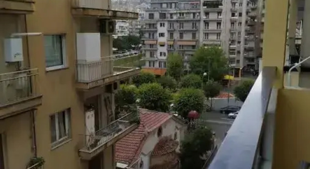 Cozy studio, 1min from Kamara, Book Hotel Thessaloniki Macedonia