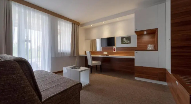 Люкс Comfort с балконом Hotel Mirjana & Rastoke