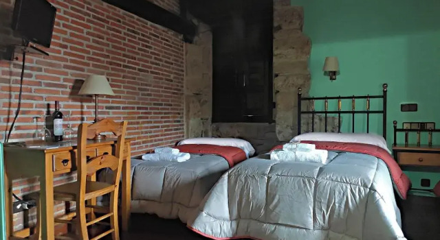 Трёхместный номер Standard Posada de Candelario