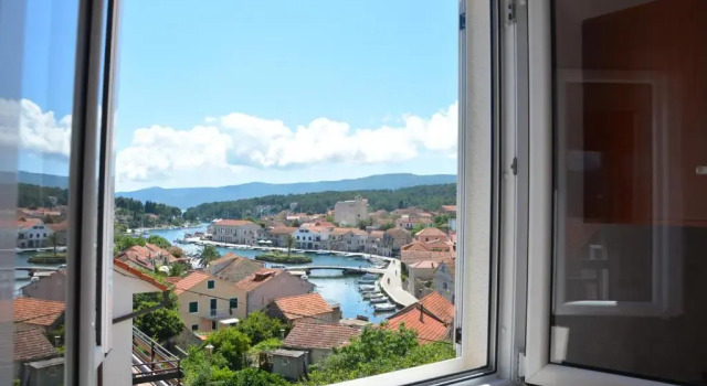 Апартаменты Deluxe Ena Apartments