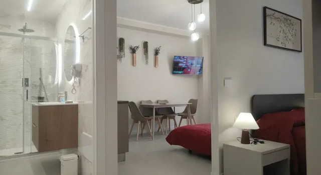 CconfortHotels Mimì Apartment, Забронировать Апартаменты/квартира Отели в центре Бари, в центре