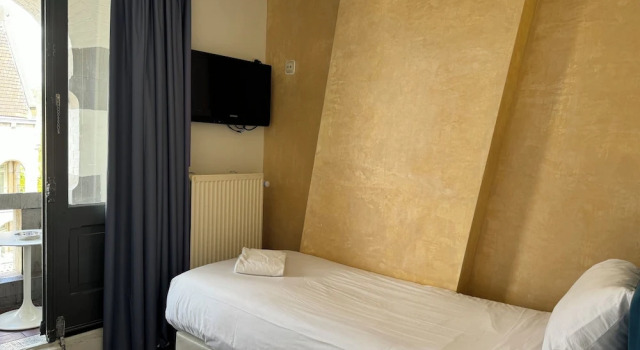 Одноместный номер с балконом Hotel Di Ann Amsterdam City Centre