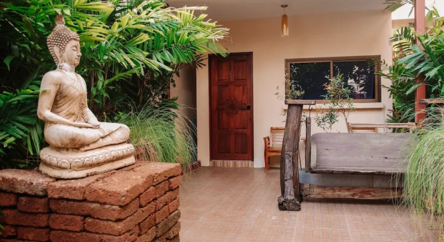 Номер Standard с балконом Namphung Phuket Boutique Resort