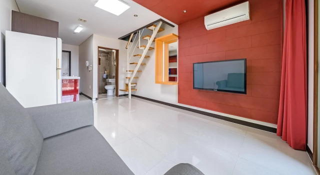 Номер Standard c 1 комнатой с балконом Geojedo Pilos Ocean View Pension