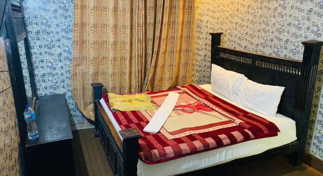 New White Rose Guest House