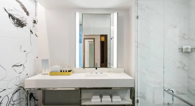 Четырёхместный номер Standard Renaissance Atlanta Airport Gateway Hotel