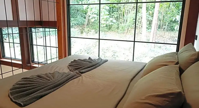 Студия The Reef Hotel & Studios