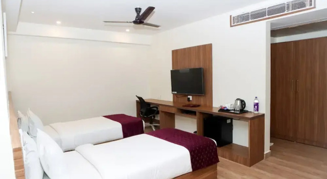Номер Premium Hotel Sharda Residency