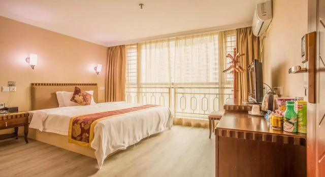 Shenzhen Lei Zhen Hotel, Rezerwuj Hotel Hotele w Shenzhen z parkingiem, Parking