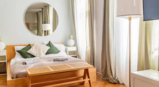 King Bed Home Smart Tv Perfect for groups of seven, 4, Rezerwuj Hotel Wiedeń Austria, w pobliżu Belvedere 21