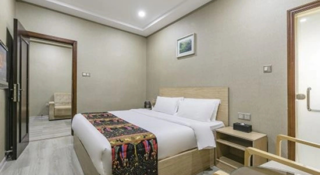 Люкс Business Millennium Hotel